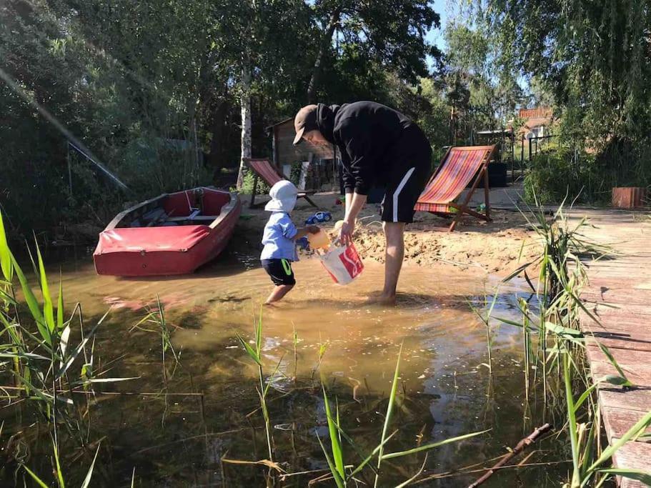 Seeblick Eins Im Waldschloesschen Wendisch Rietz Exterior foto